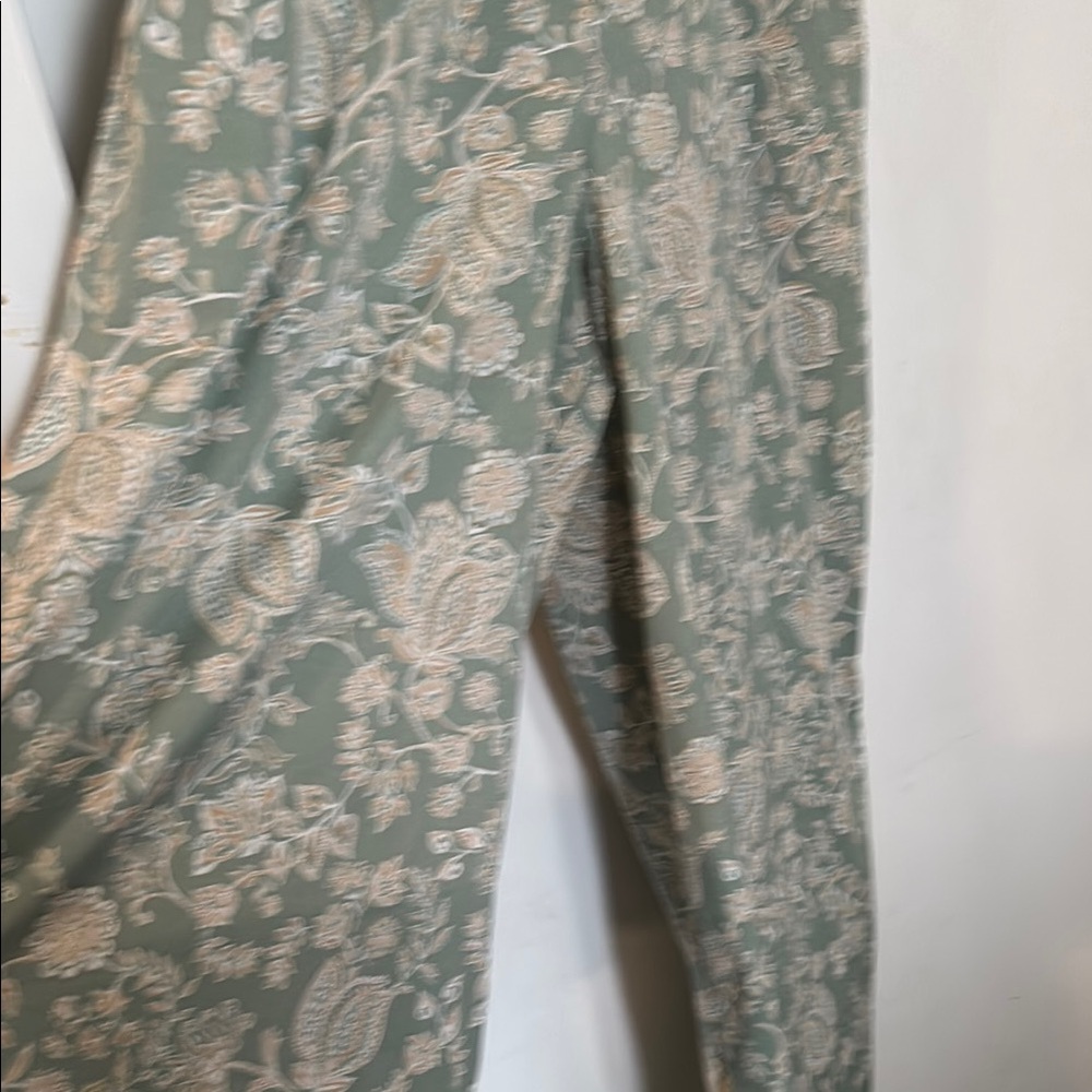 Land of the Free floral sage and ivory pants jumpsuit size S - Picture 5 of 10